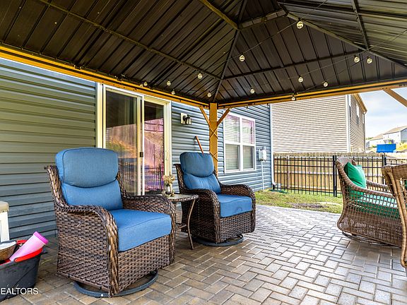5th image of 12115 Evergreen Terrace Ln