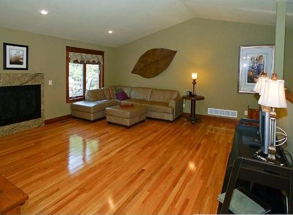 3rd image of 8262 Neal Ave N