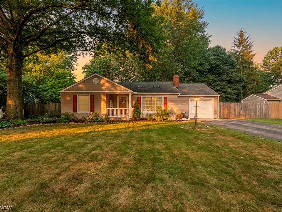 1st image of 5950 Louis Dr