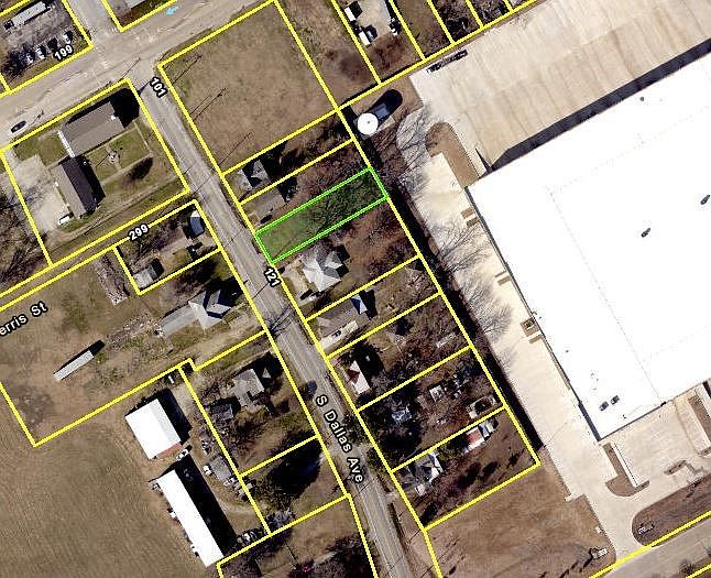1st image of 202 S Dallas St
