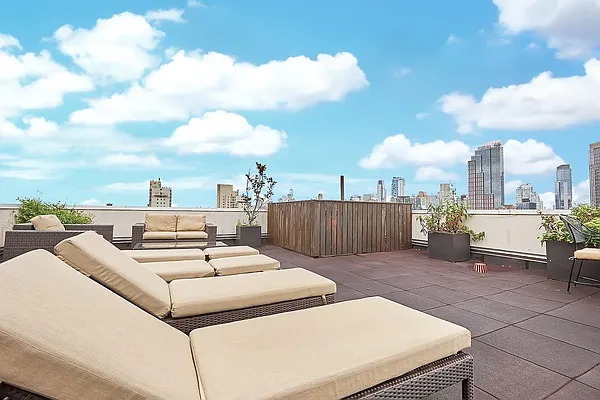 Rented by Citi Habitats | media 44