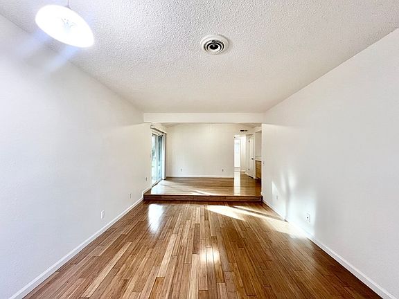 3rd image of 5416 Olympic Way