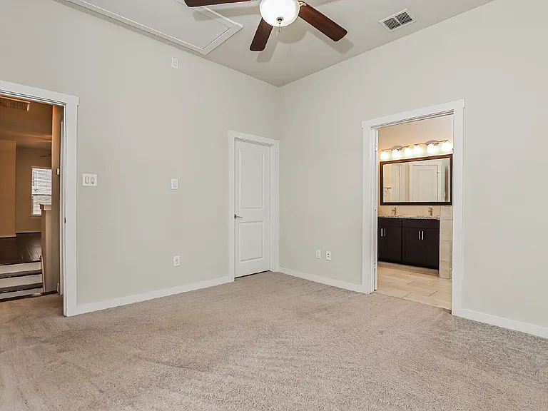 3831 Harry Wurzbach Rd #6 — Photo 24