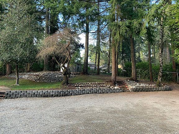 2nd image of 10524 Butte Dr SW