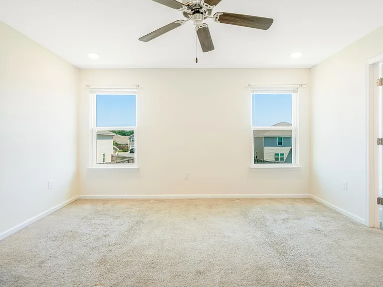 5888 Southern Bell Ct — Photo 38