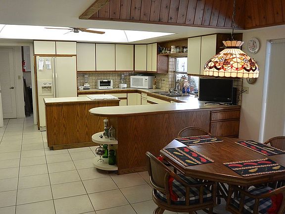 3rd image of 6801 SW 144th Ter