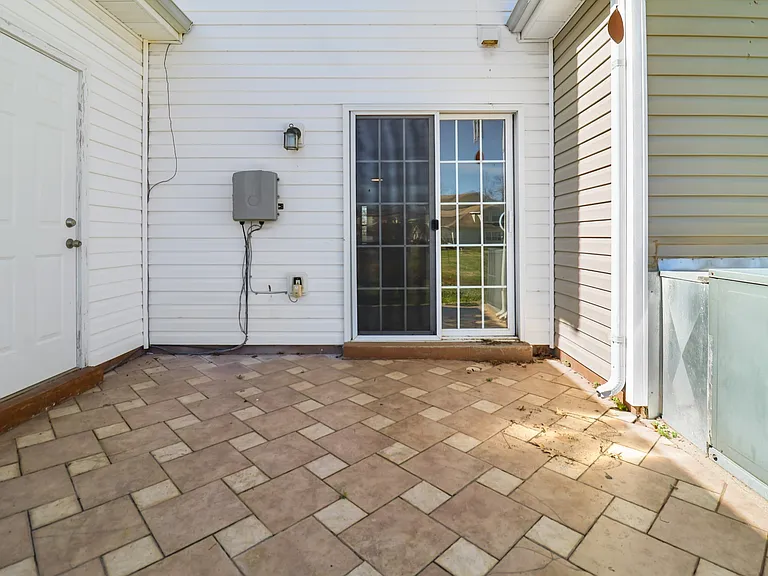 106 Alexander Blvd — Photo 26