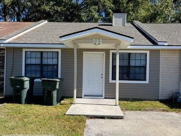722 Sharon St, Hinesville, GA 31313