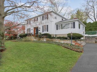 276 Harding Rd, Red Bank, NJ 07701