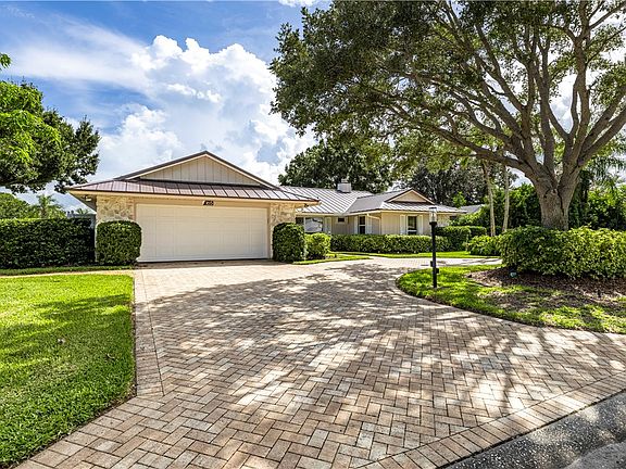 3rd image of 165 Forest Cay