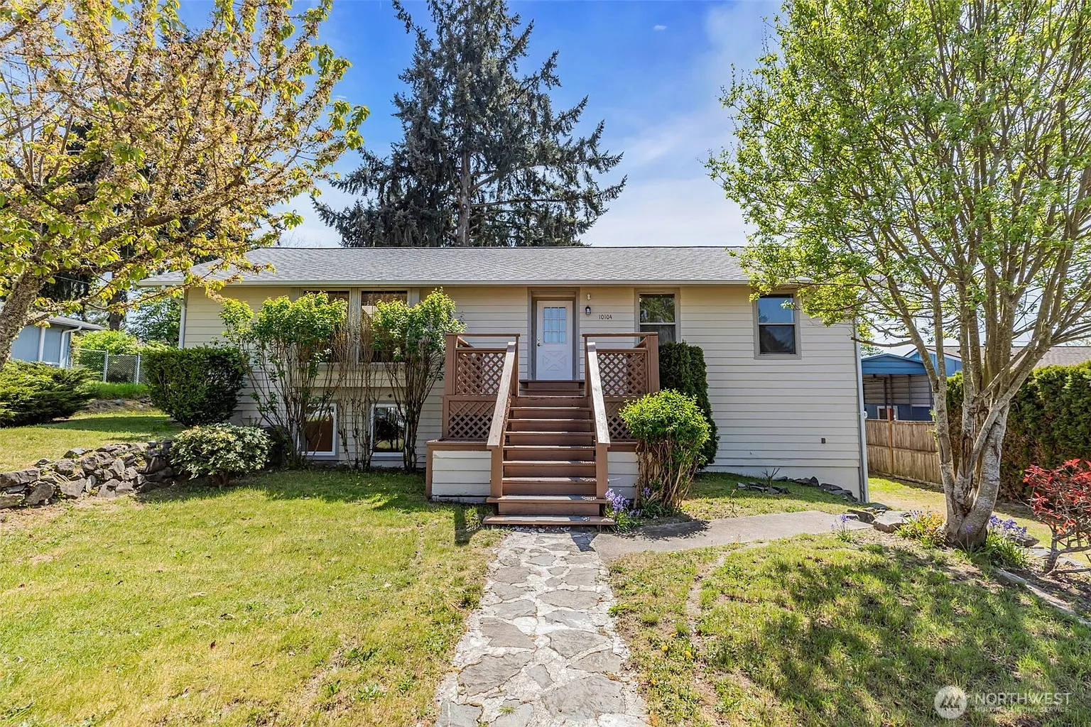 10104 98th Street SW photo 1