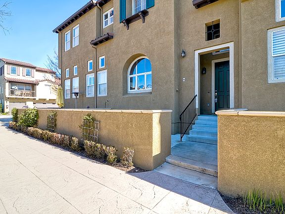 2nd image of 13325 Via Milazzo Unit 6