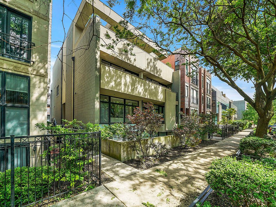 1st image of 935 N Wolcott Ave APT 102