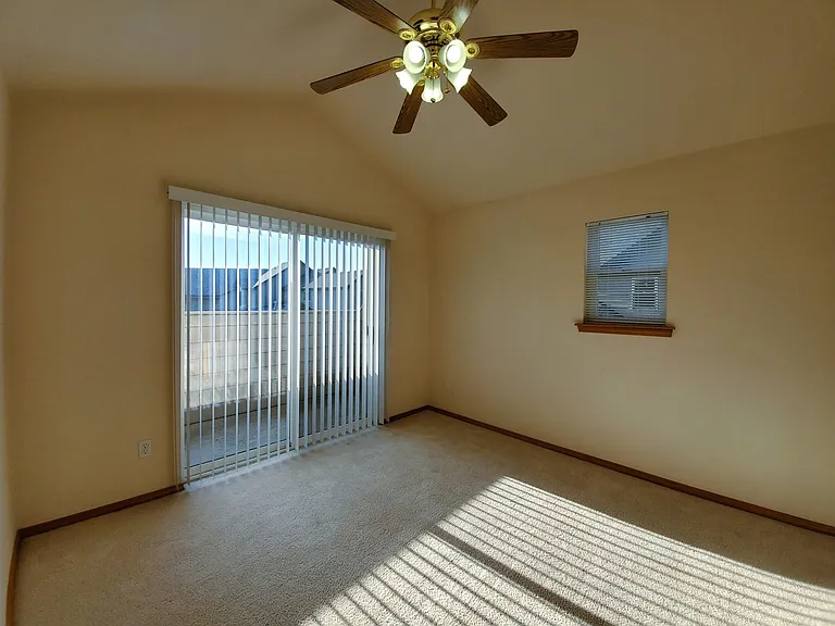 427 Columbia Point Dr — Photo 23