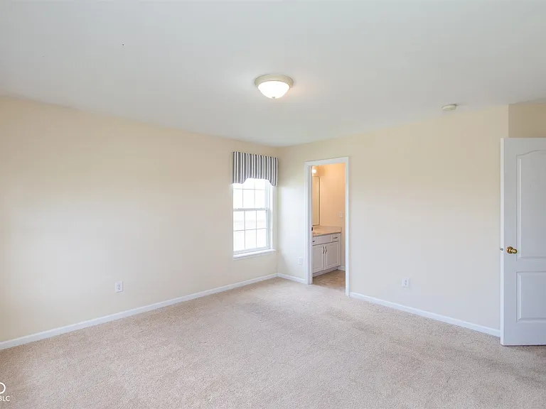 2641 Dawn Ridge Dr — Photo 32