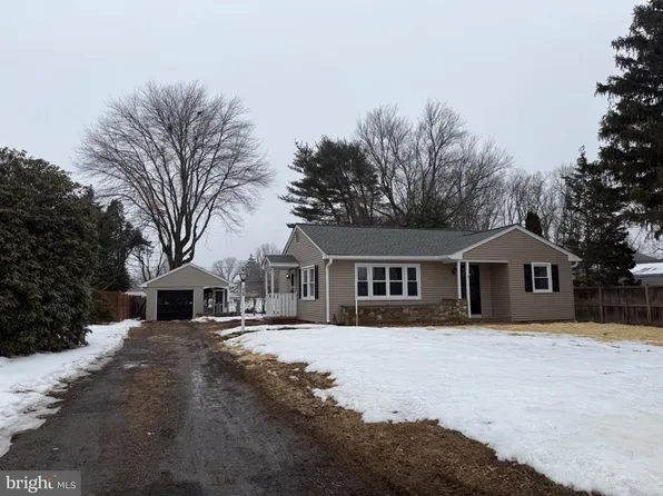 1420 S Pleasant Dr, Feasterville Trevose, PA 19053