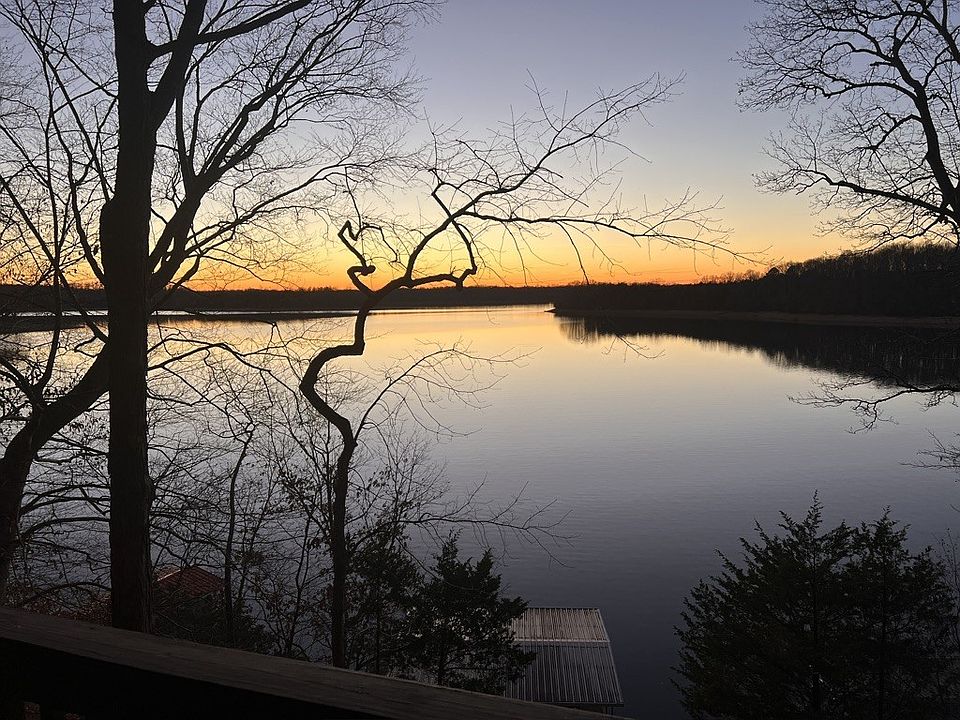 1st image of 363 Wildwood Cir