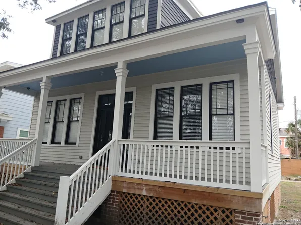 3520 Avenue K, Galveston, TX 77550