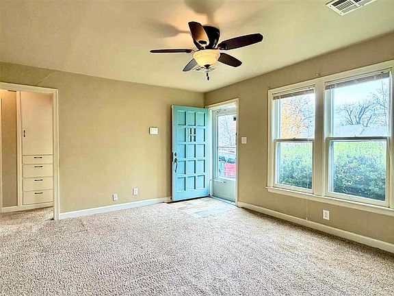 3rd image of 341 S Peachtree St