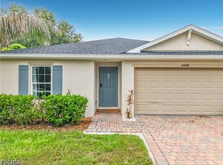 4306 NE 24th Pl, Cape Coral, FL 33909