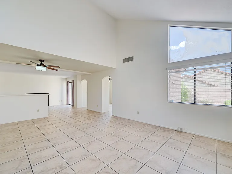 2702 Lovington Dr — Photo 9