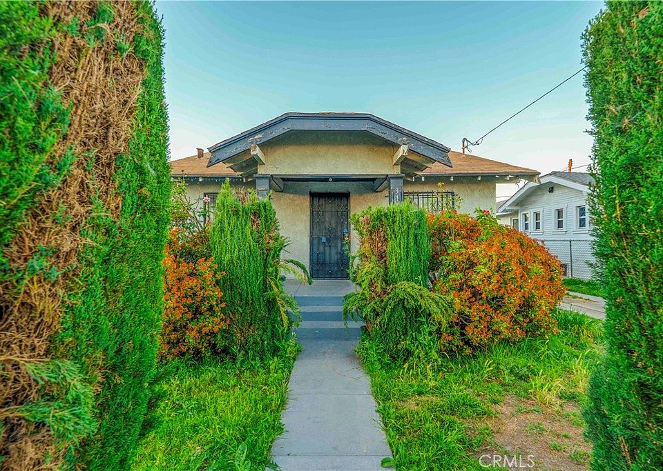 1st image of 315 W Cedar St