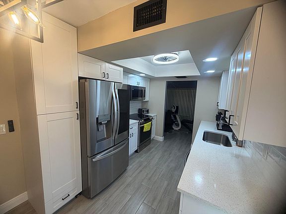 2nd image of 6313 Tall Cypress Circle