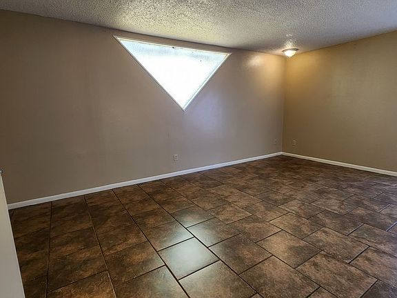 3rd image of 501 E Houston St APT 9
