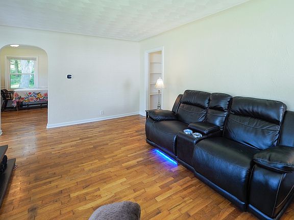 5th image of 1604 Hamelink Dr