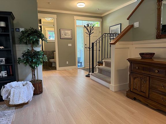 3rd image of 15556 Goggs Ave