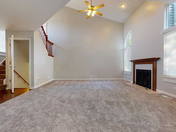 3rd image of 769 Admiral Ct