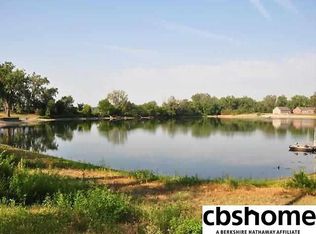 18001 Cottonwood Ln, Springfield, NE 68059