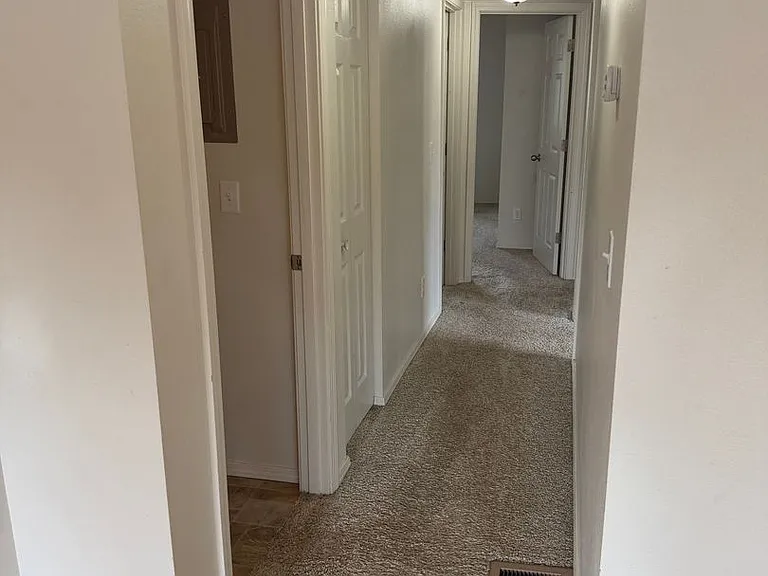 1801 Elcadore Dr — Photo 11