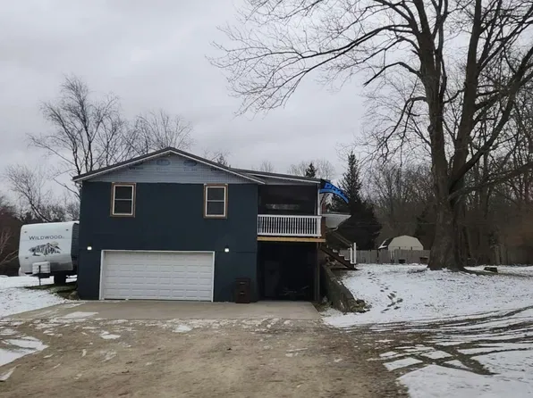 5477 Benton Rd, Jackson, MI 49201