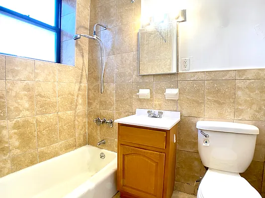 Rented by Bohemia Realty Group | media 10