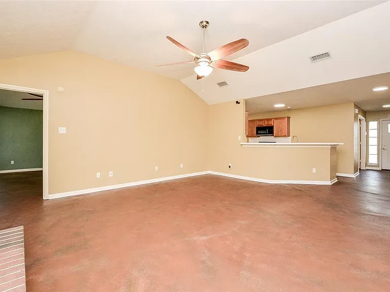 22823 Williamschase Dr — Photo 3
