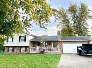 350 W Jefferson St, El Paso, IL 61738