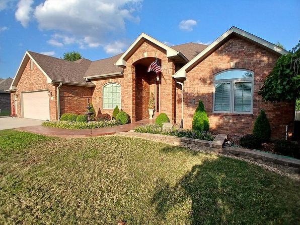 1530 S Georgia Dr