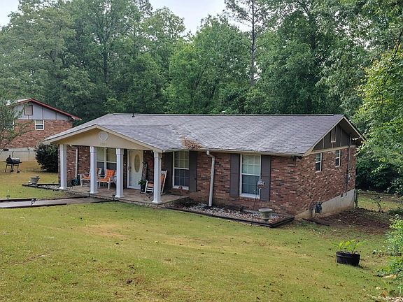 2nd image of 2364 Shilo St