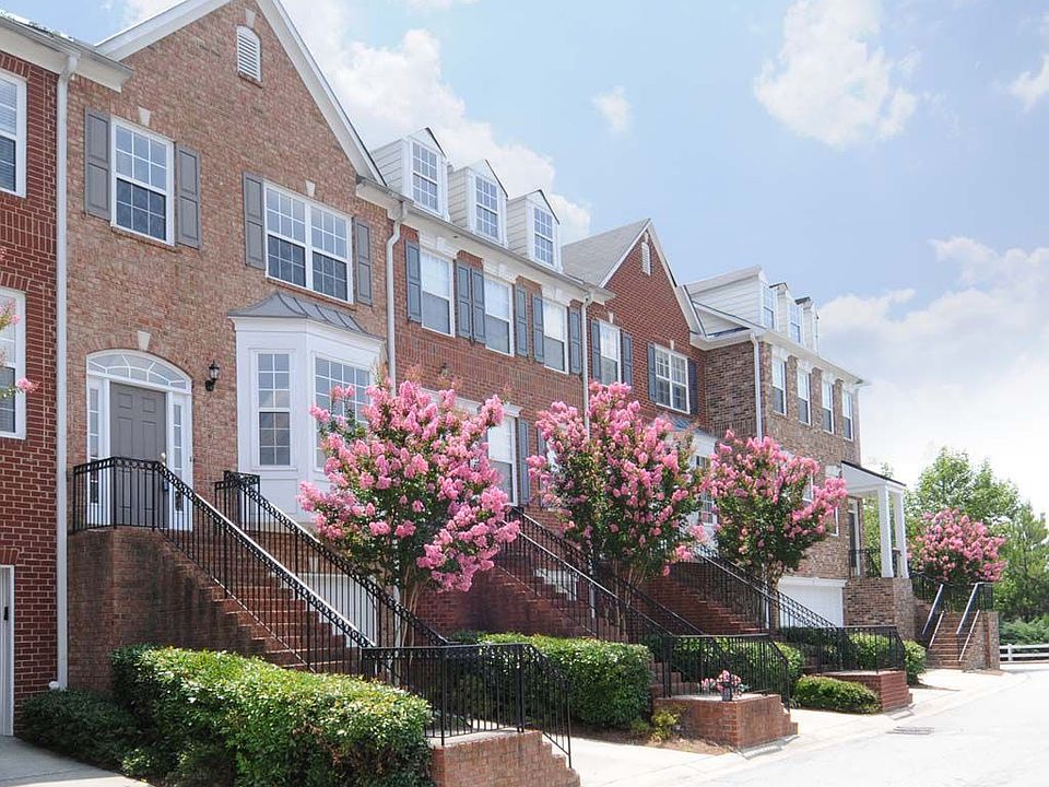 1st image of 423 Iona Abbey Ct SE #8