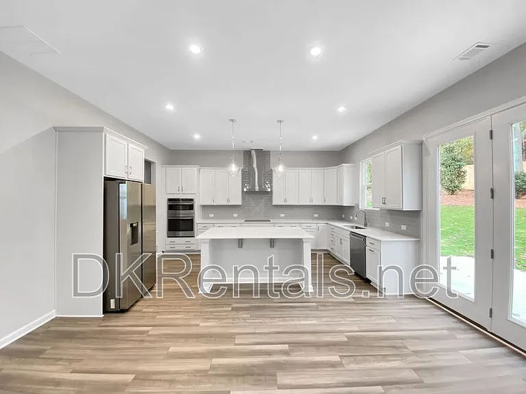 245 Birchwood Row — Photo 7