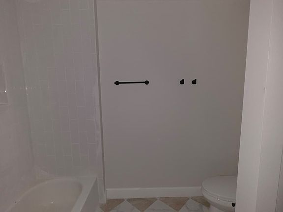 3rd image of 44 Warner St #O2b