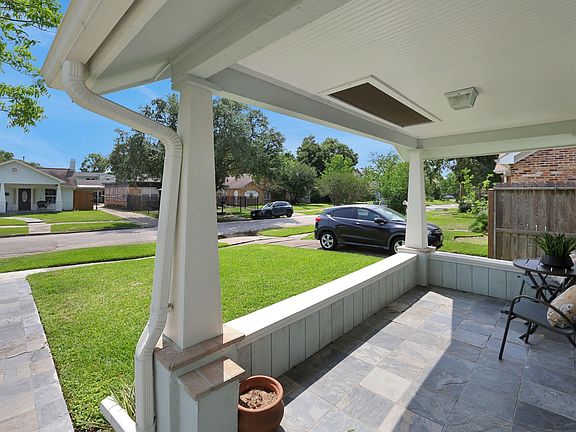 5th image of 1459 Godwin St