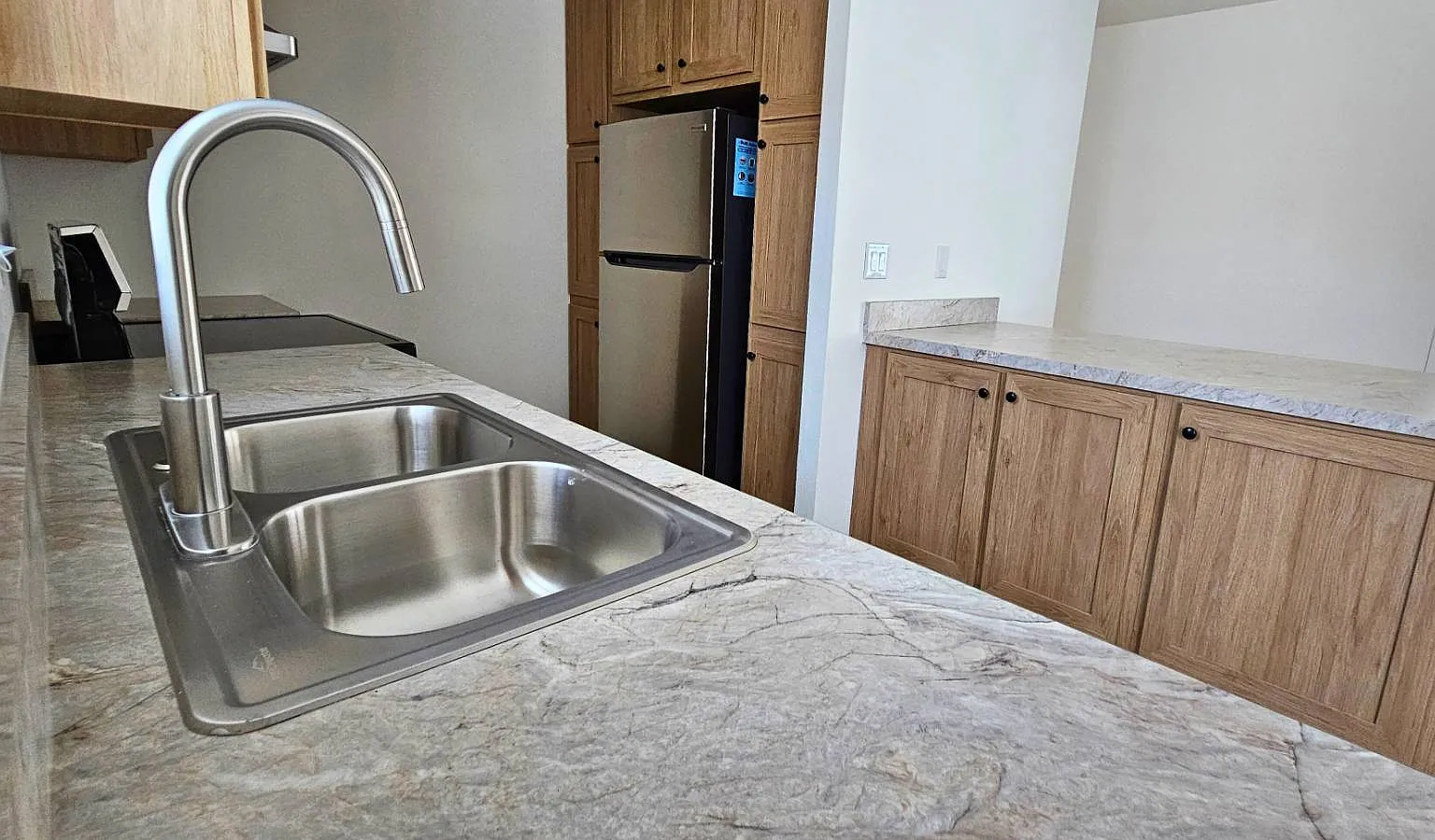 3 bed, 2.0 bath, $1,290 — Photo 3