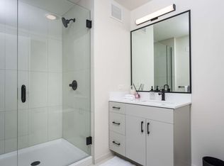 225 N Wabash Ave #2001, Chicago, IL 60601