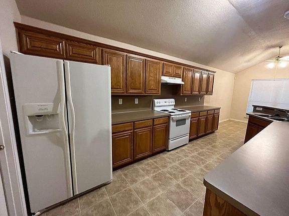 2nd image of 9711 Emerald Pl