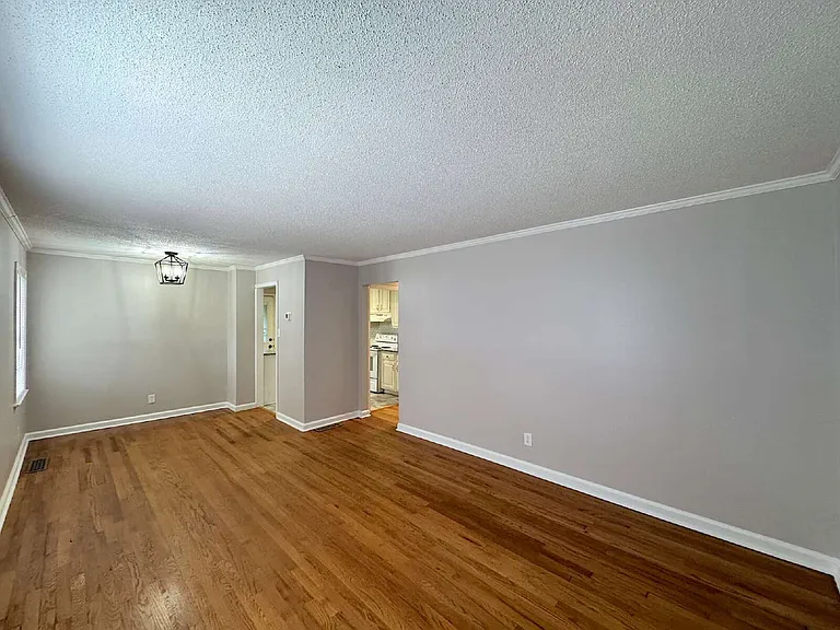 2420 Milburnie Rd — Photo 3