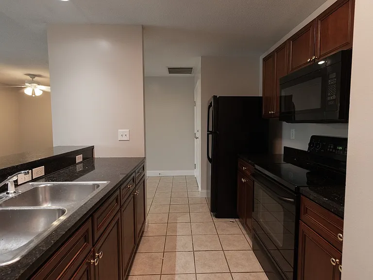 1100 Club Village Dr — Photo 26