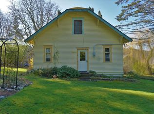 223 Ashley St, Bellingham, WA 98229
