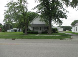 701 E Main St, Oblong, IL 62449